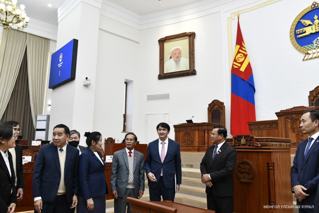 Монгол, Лаосын парламентын бүлгүүд хоёр орны хууль тогтоох түвшин дэх харилцаа, хамтын ажиллагааг хадгалж, өргөжүүлэхээ илэрхийлэв